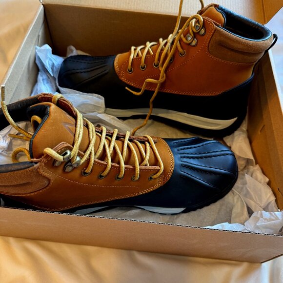 Men’s Waterproof Hiking Boots – Brown & Black with Vibram Soles – Size 11 NWT - Picture 1 of 5